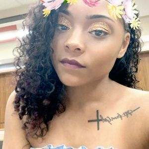 Meet your Posher, Aishia